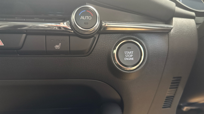 Mazda 3 2.0 e-Skyactiv X MHEV [186] Exclusive-Line 5dr Petrol Hatchback - Image 33